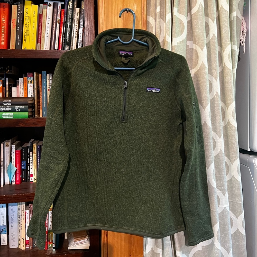 Patagonia zip up size M